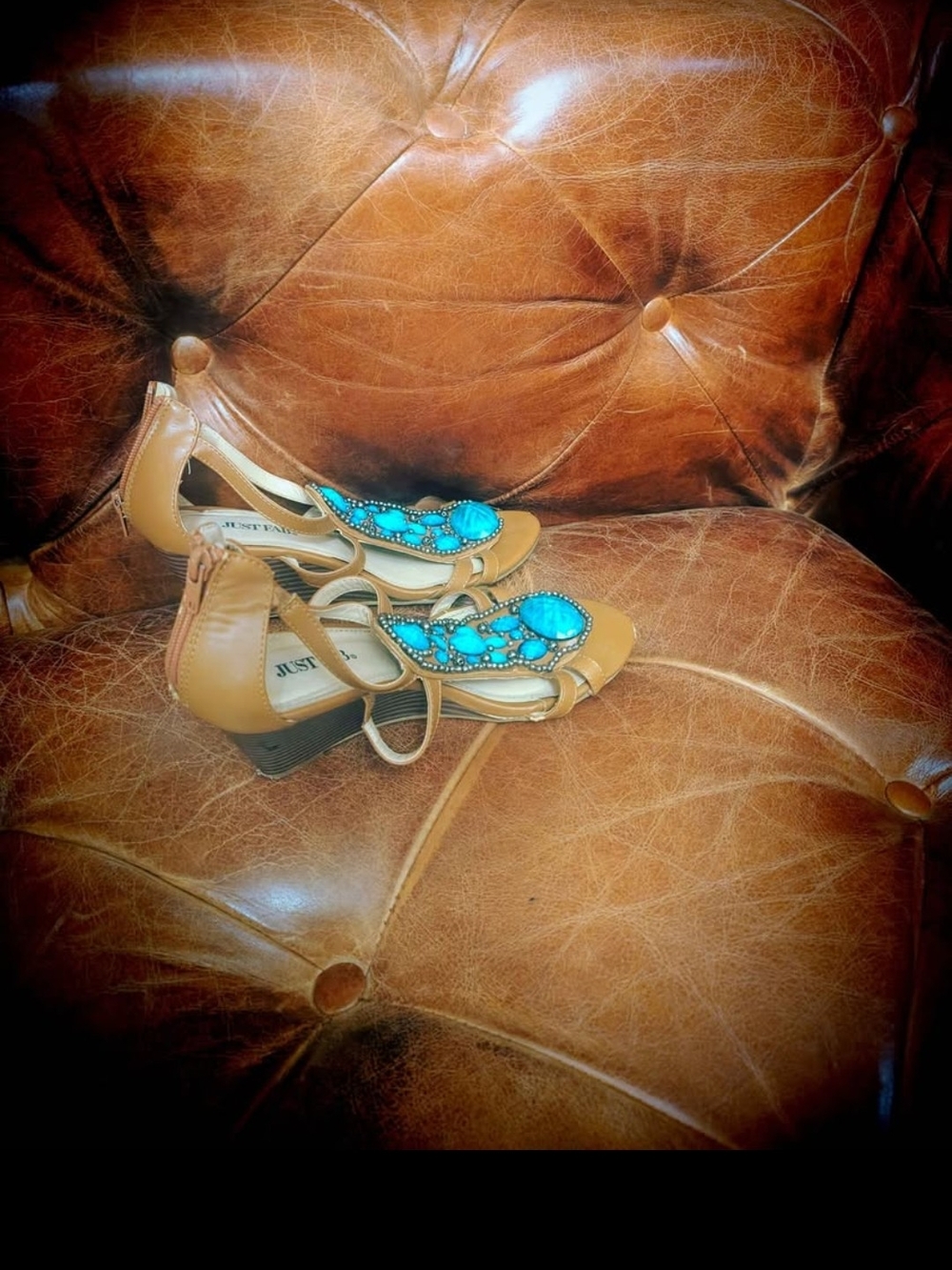 JustFab Tan Sandals with Turquoise Beaded Detail Size 9